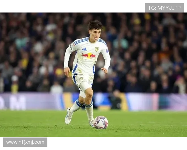 利兹联与哈德斯联队激战在即谁能在英冠赛场中笑到最后